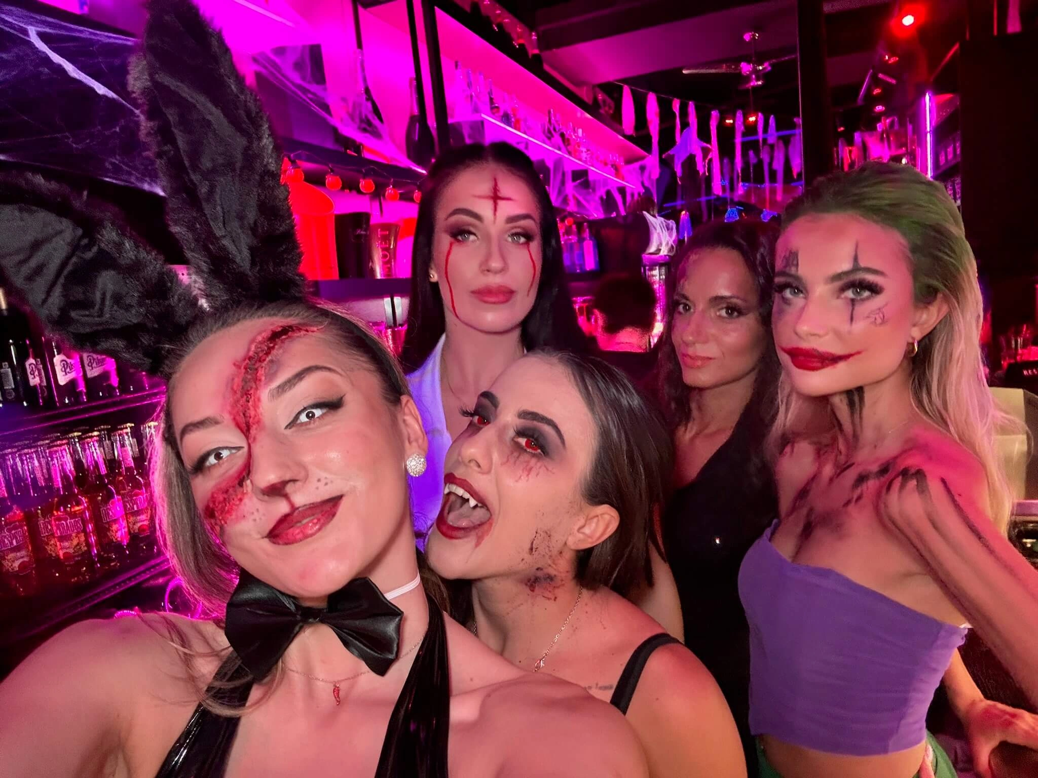 Halloween v HotPeppers: Noční zážitek, který ohromil!