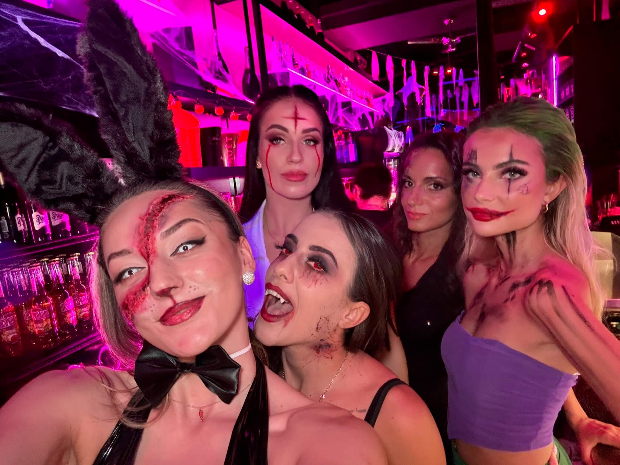 Halloween v HotPeppers: Noční zážitek, který ohromil!